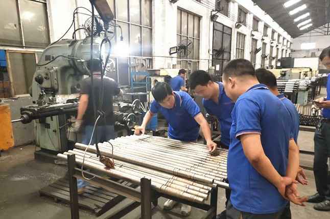 爱游戏平台-爱游戏(中国)一站式服务平台每周对各个工序进行质量监督检验的现场。